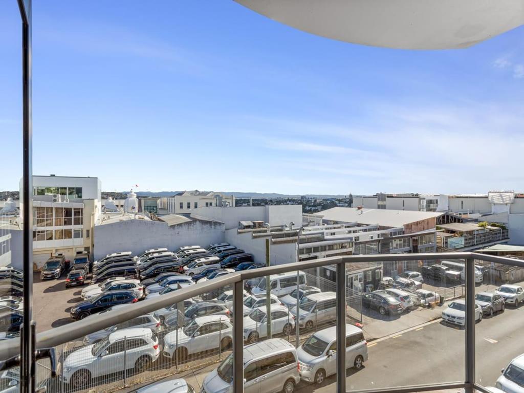 Eden Terrace Two Bedroom Free Parking Окленд Екстер'єр фото